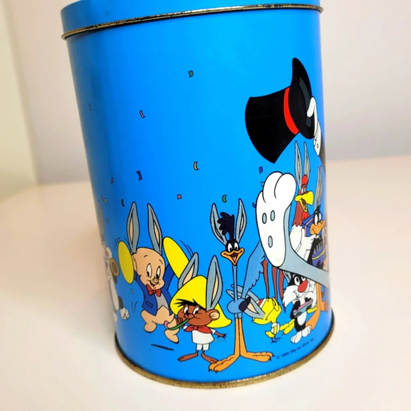 Vintage 1989 Bugs Bunny 50th Birthday Collectible Tin Can with Lid - Picture 4 of 12